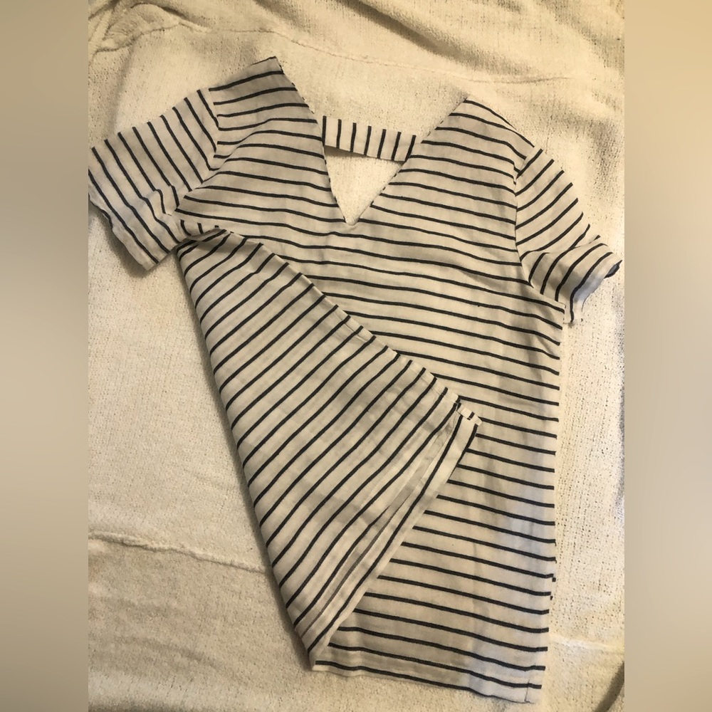 EUC Ellen Tracy Short Sleeve Navy White Tee Size L - Picture 4 of 13
